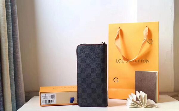 Tìm hiểu về túi giấy Louis Vuitton chính hãng