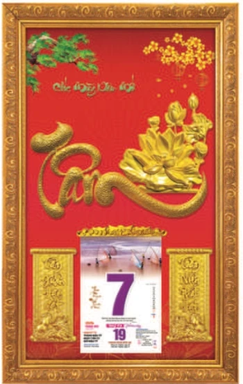 Lịch Gỗ Phù Điêu Chữ Tâm 3D Vàng